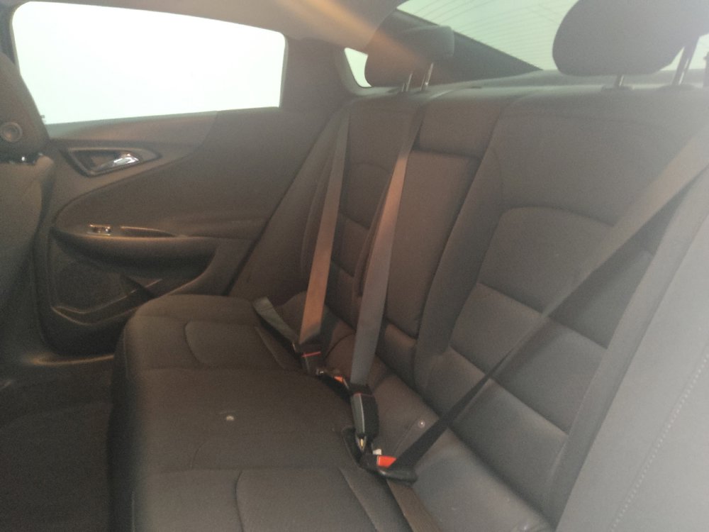 Used 2021 Chevrolet Malibu LT FWD image 18