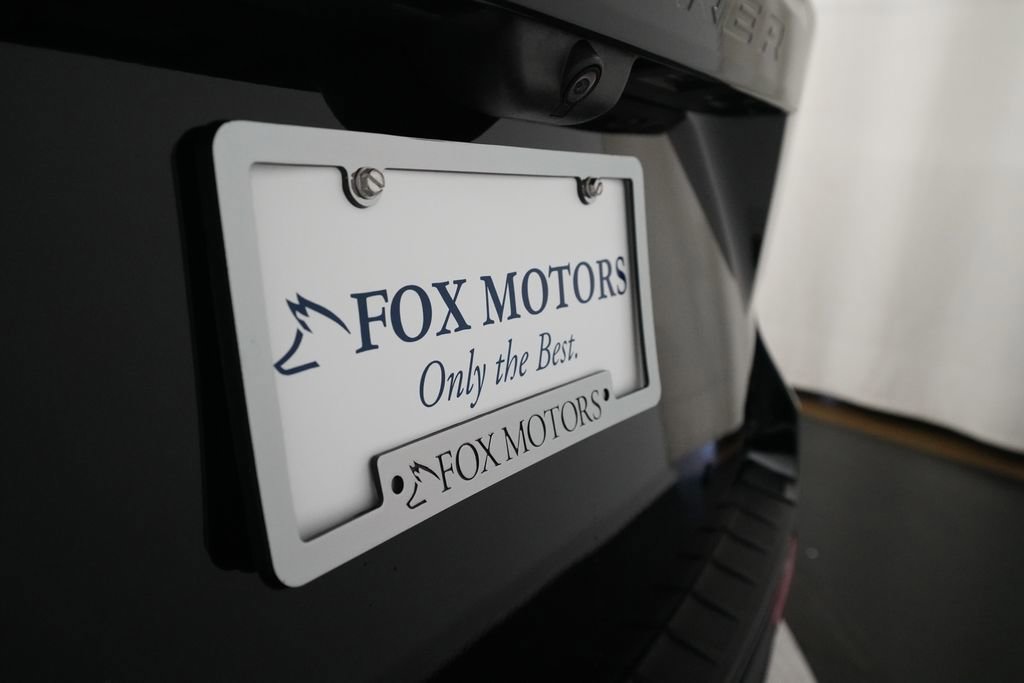 Used 2023 Ford Explorer XLT AWD/4WD image 37