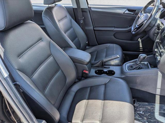 Used 2017 Volkswagen Jetta SE FWD image 20