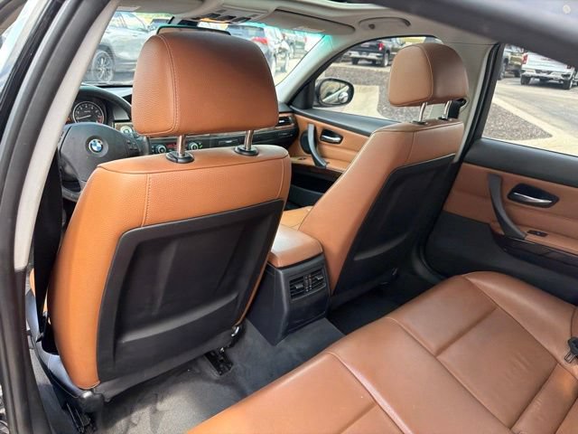Used 2011 BMW 335i xDrive Sedan AWD/4WD image 21