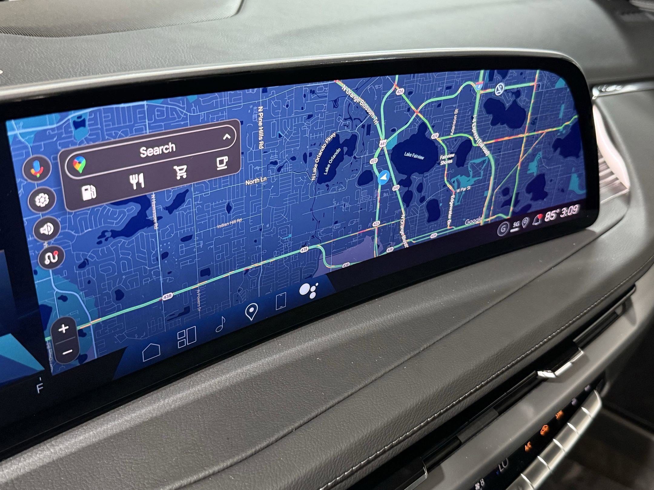 New 2025 Cadillac XT4 Premium Luxury image 25