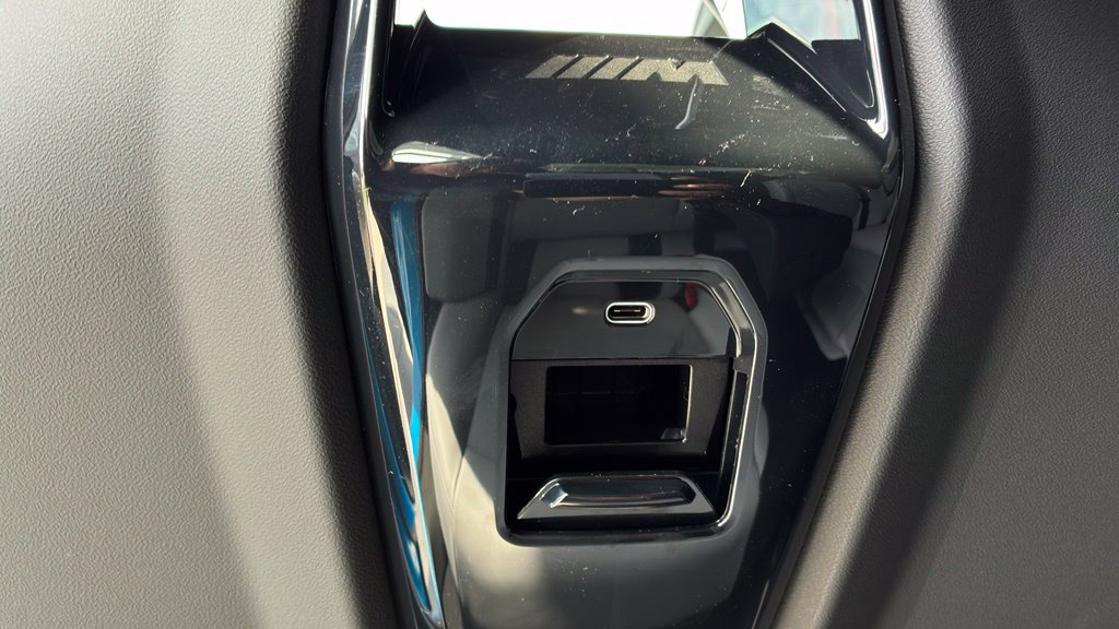New 2027 BMW M5 w/ Carbon Package AWD/4WD image 36