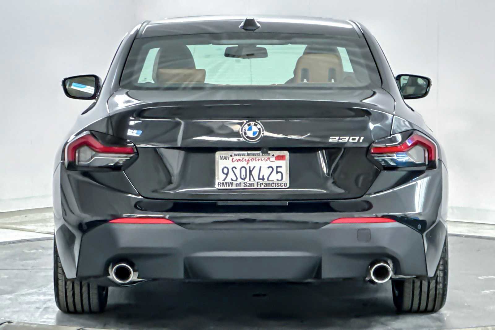 Used 2025 BMW 230i Coupe w/ Premium Package image 7