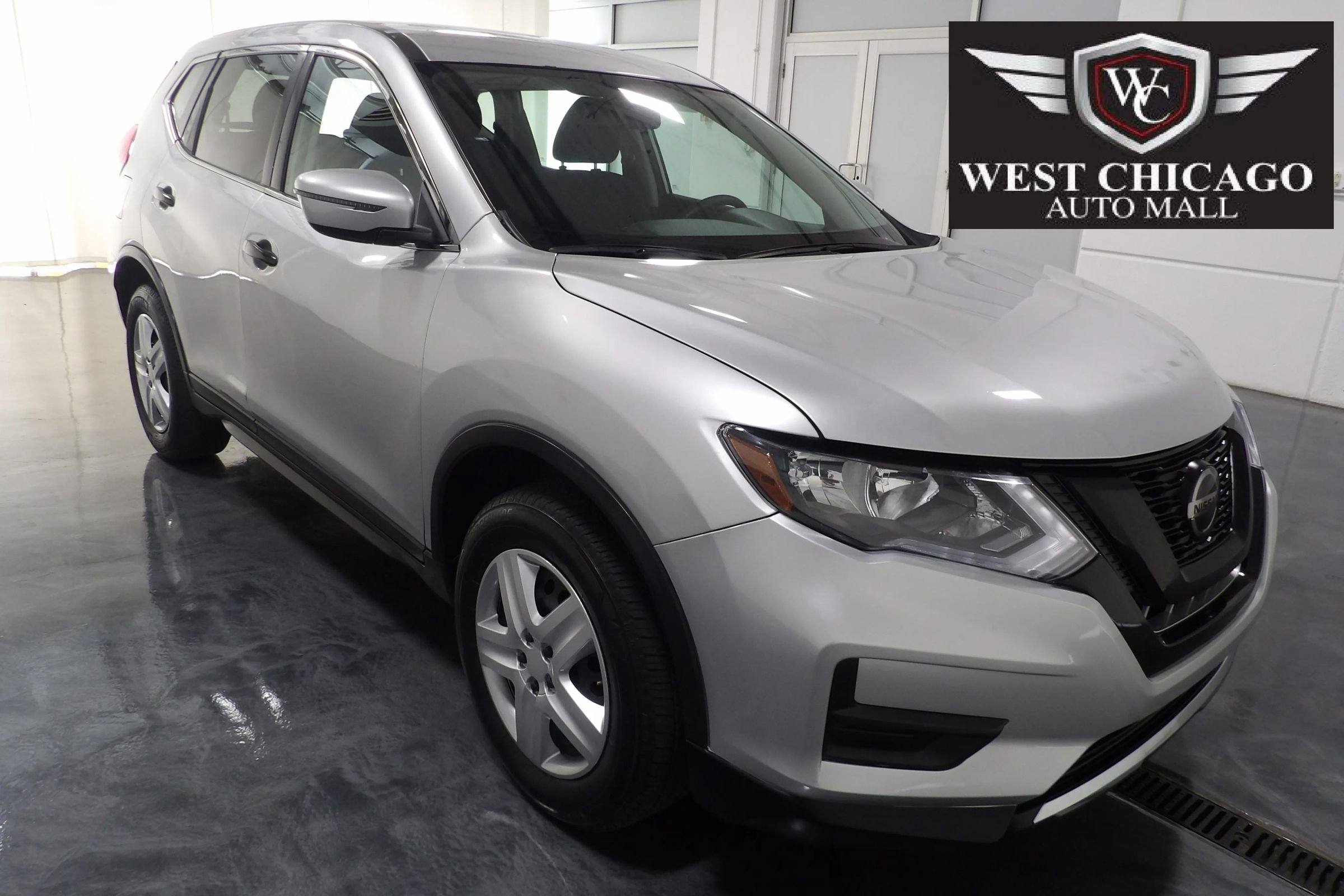 Used 2017 Nissan Rogue S image 1