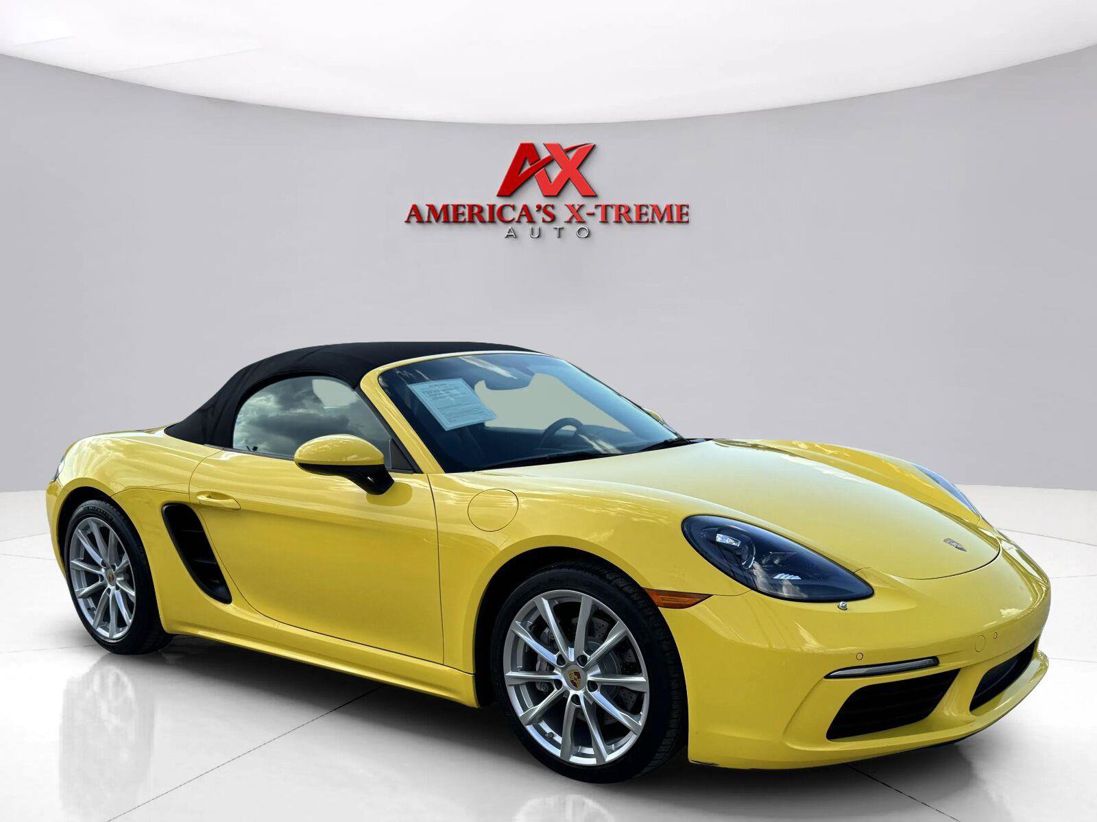 Used 2018 Porsche 718 Boxster RWD image 8