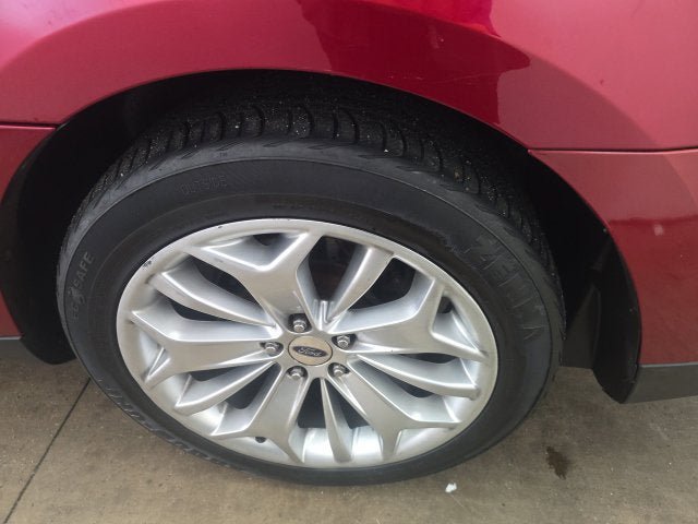 Certified 2018 Ford Taurus Limited AWD/4WD image 13