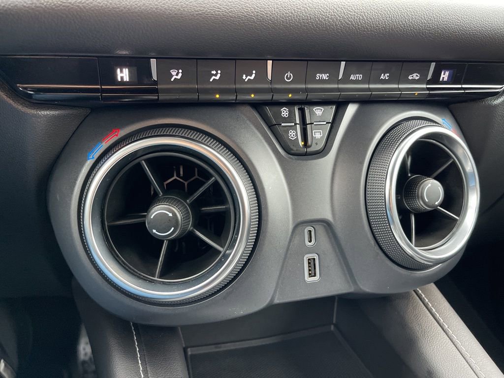 Used 2023 Chevrolet Blazer LT image 12