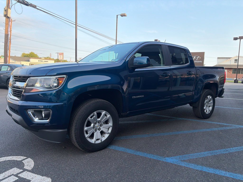 Used 2019 Chevrolet Colorado LT w/ LT Convenience Package AWD/4WD image 11