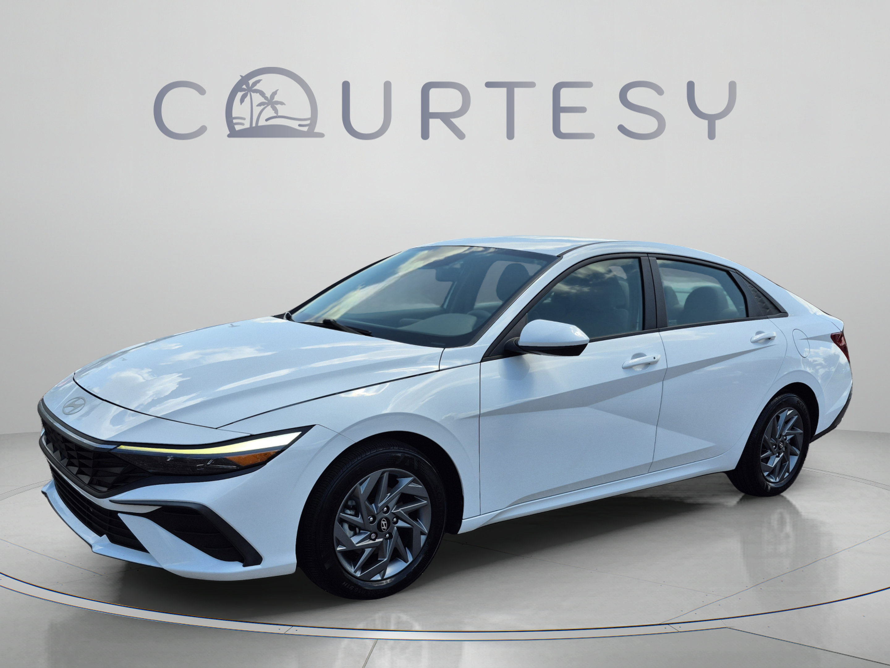 Certified 2024 Hyundai Elantra Blue
