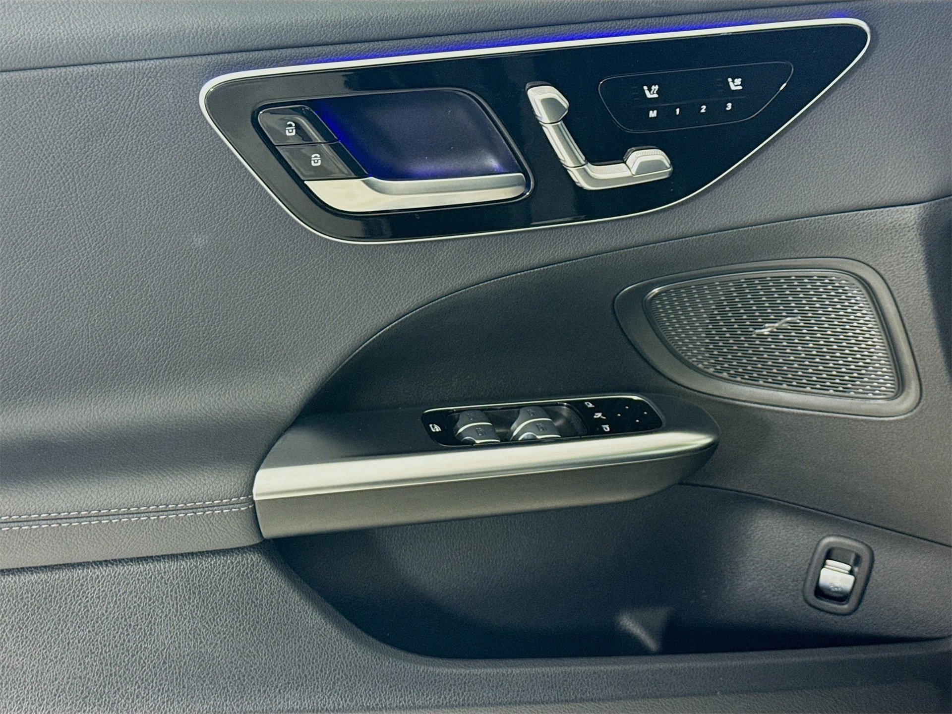 Certified 2025 Mercedes-Benz C 300 Sedan image 18