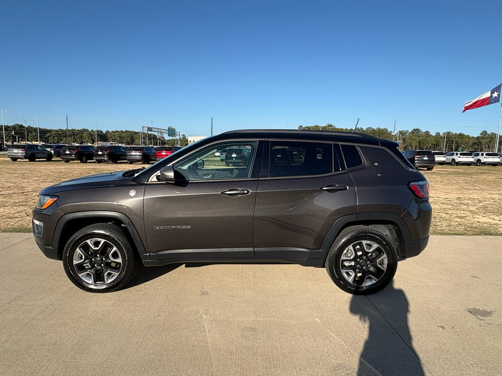 Used 2018 Jeep Compass Trailhawk w/ Leather Interior Group AWD/4WD image 5