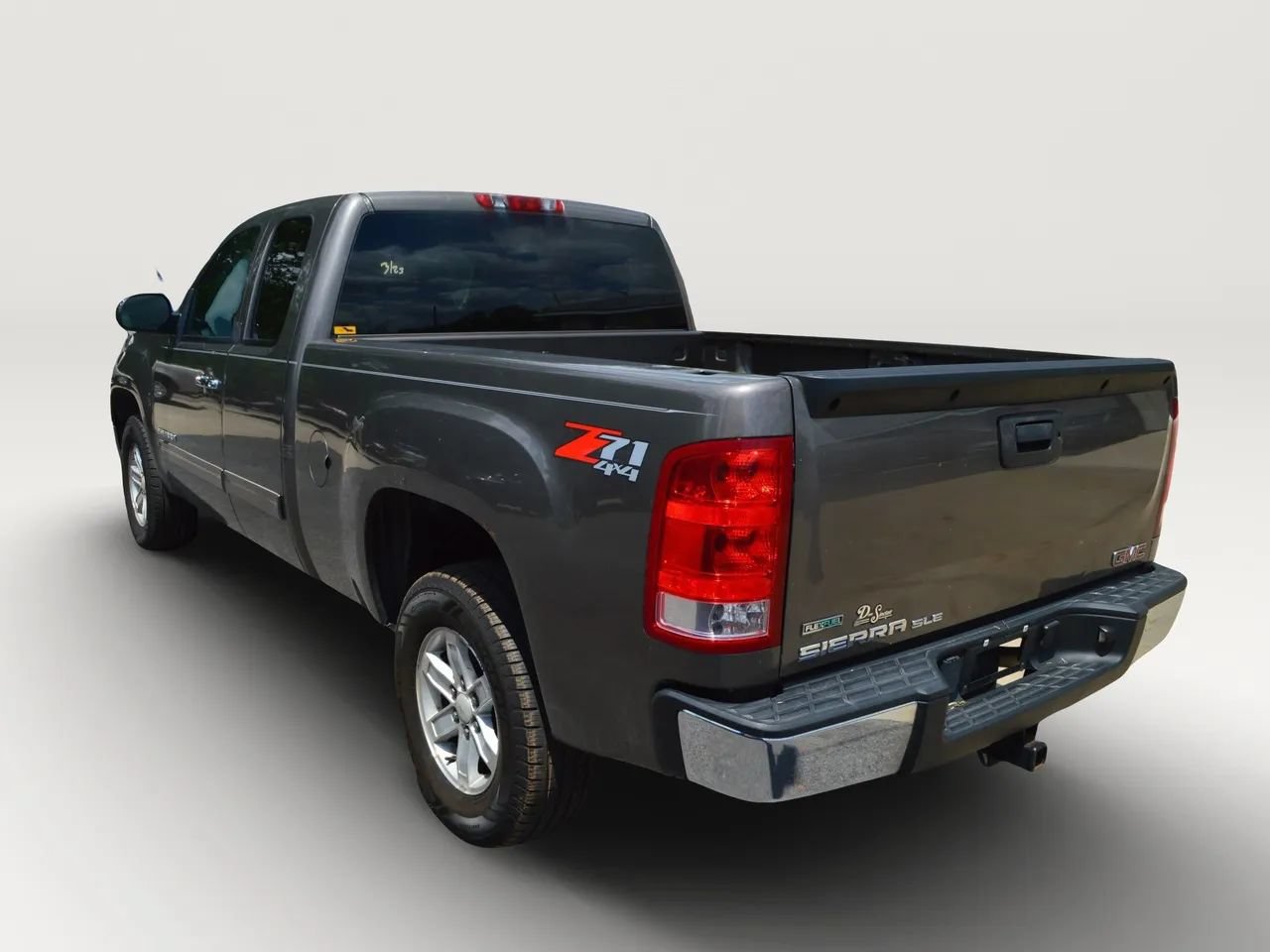 Used 2011 GMC Sierra 1500 SLE w/ Power Tech Package AWD/4WD image 6