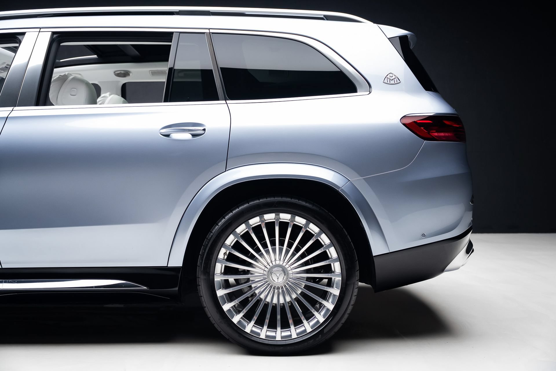Used 2025 Mercedes-Benz Maybach GLS 600 4MATIC image 20