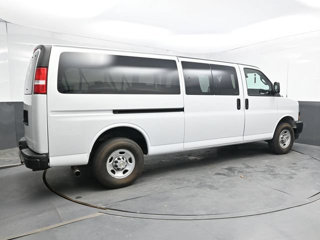 Used 2024 Chevrolet Express 3500 LS RWD image 7