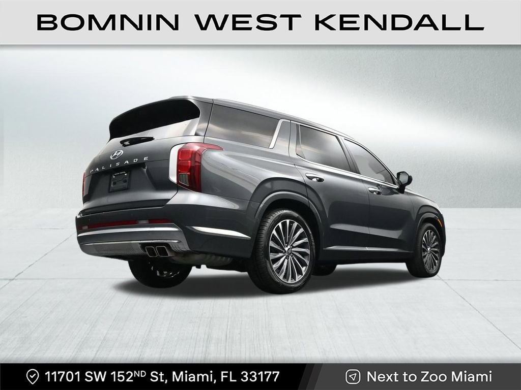 Used 2024 Hyundai Palisade Calligraphy image 24