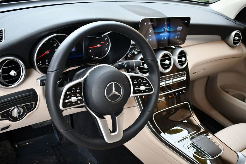 Used 2022 Mercedes-Benz GLC 300 image 39