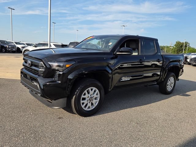 Used 2025 Toyota Tacoma SR5 RWD image 3