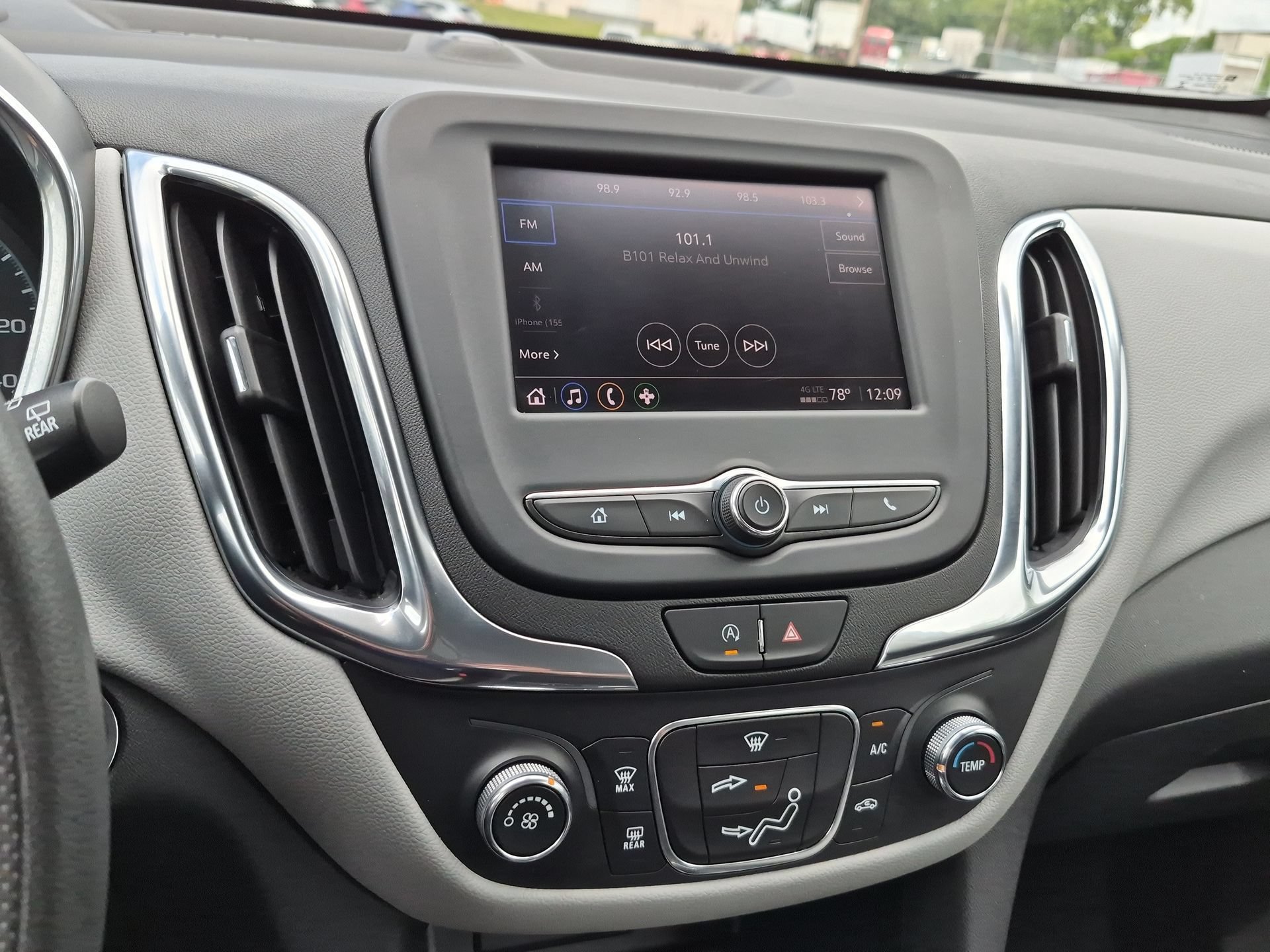 Certified 2022 Chevrolet Equinox LS AWD/4WD image 13