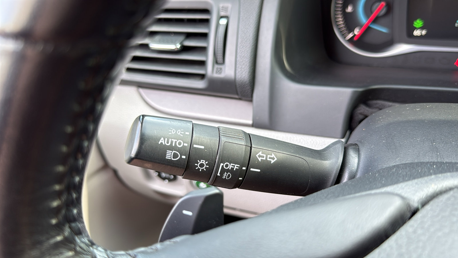 Used 2021 Honda Pilot EX image 15