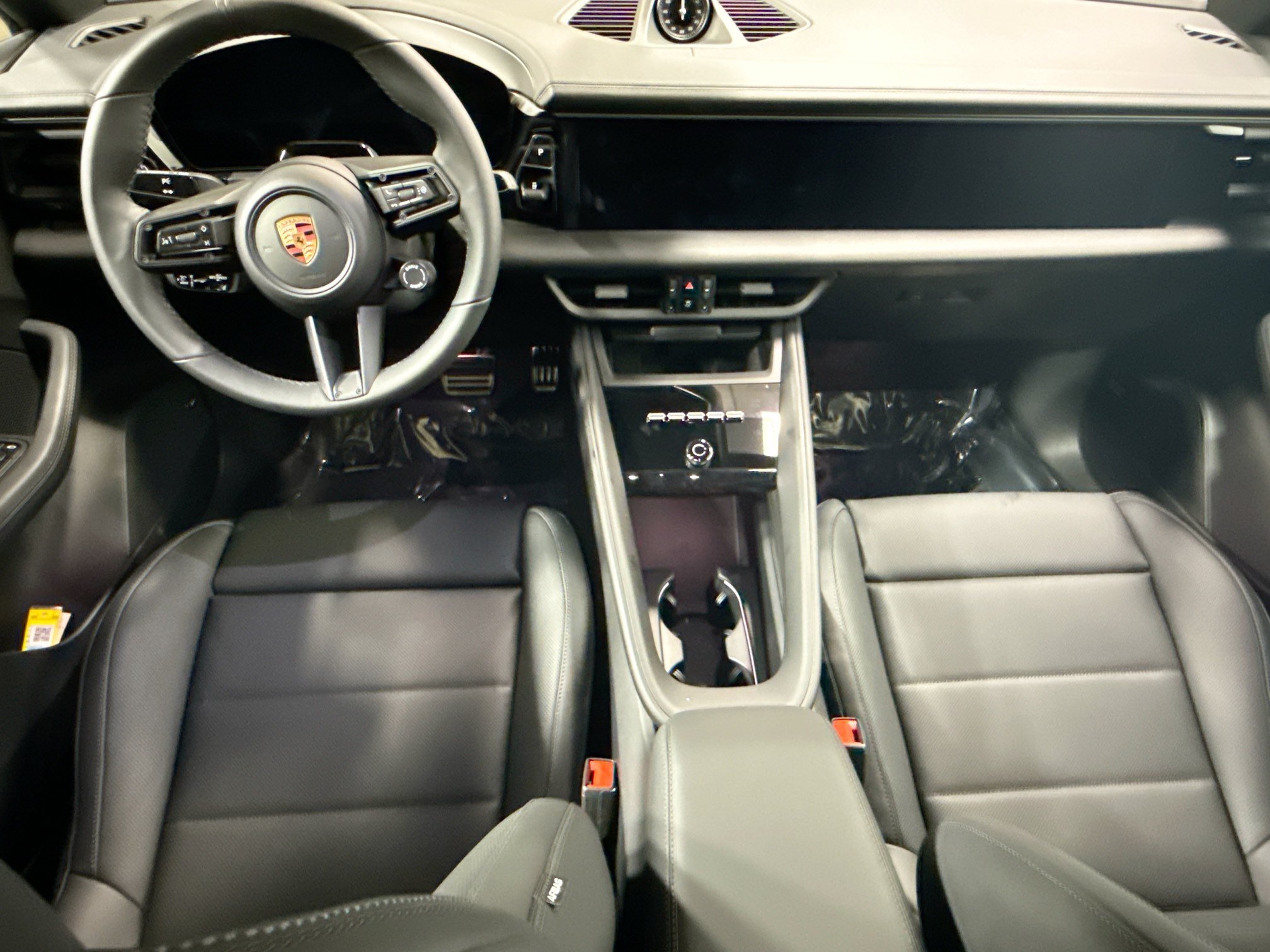 Certified 2026 Porsche Macan Electric RWD image 16