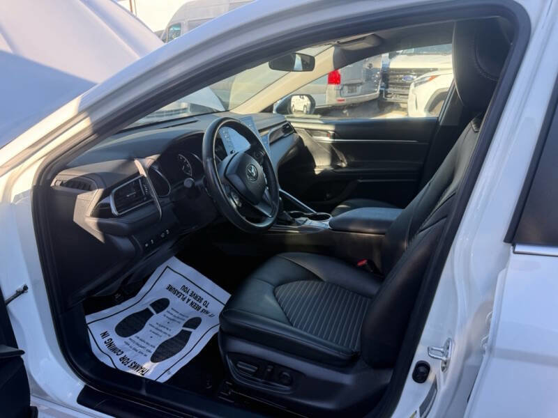 Used 2024 Toyota Camry SE image 7