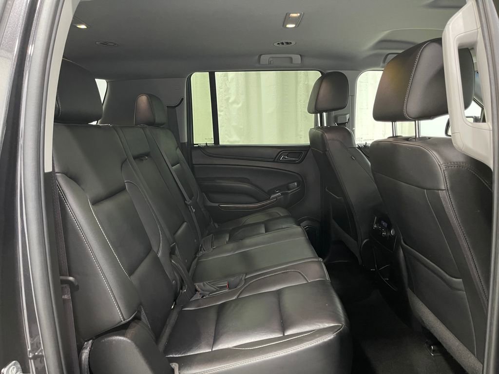 Used 2017 Chevrolet Suburban LT image 33