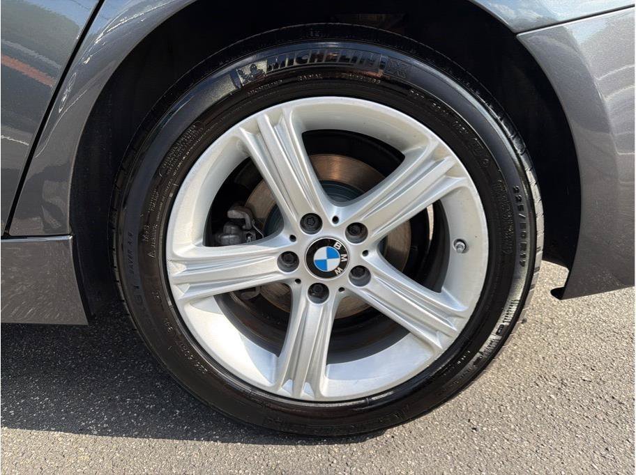 Used 2015 BMW 328i xDrive Sedan AWD/4WD image 19