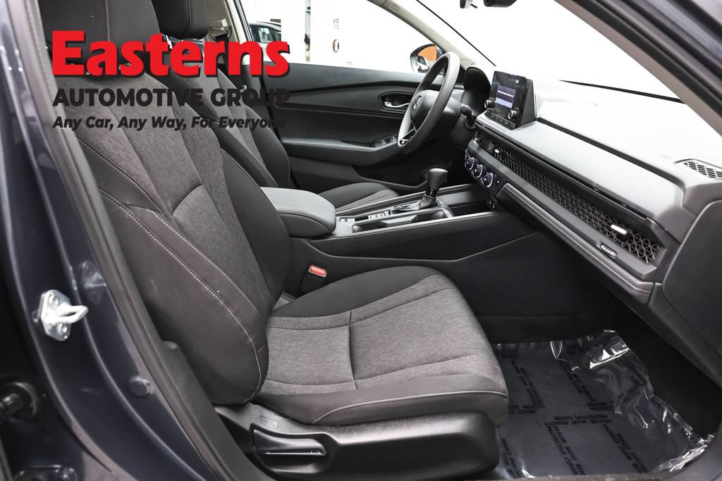 Used 2025 Honda Accord SE image 23