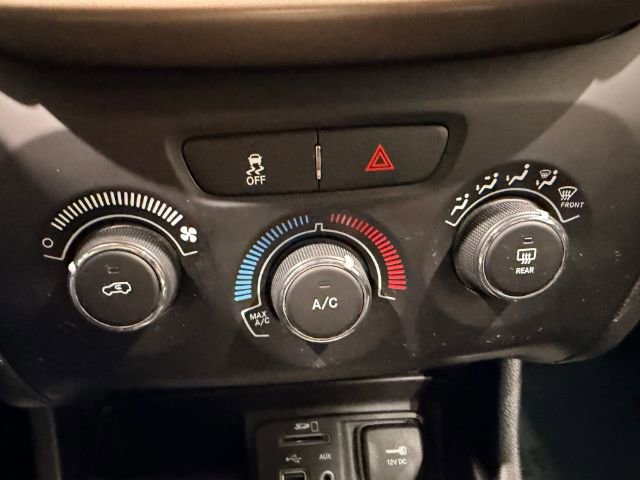 Used 2018 Jeep Cherokee Latitude image 25