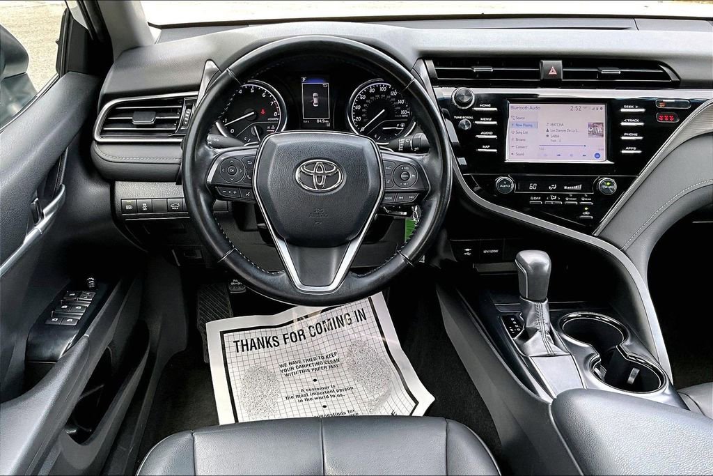 Used 2019 Toyota Camry SE FWD image 5