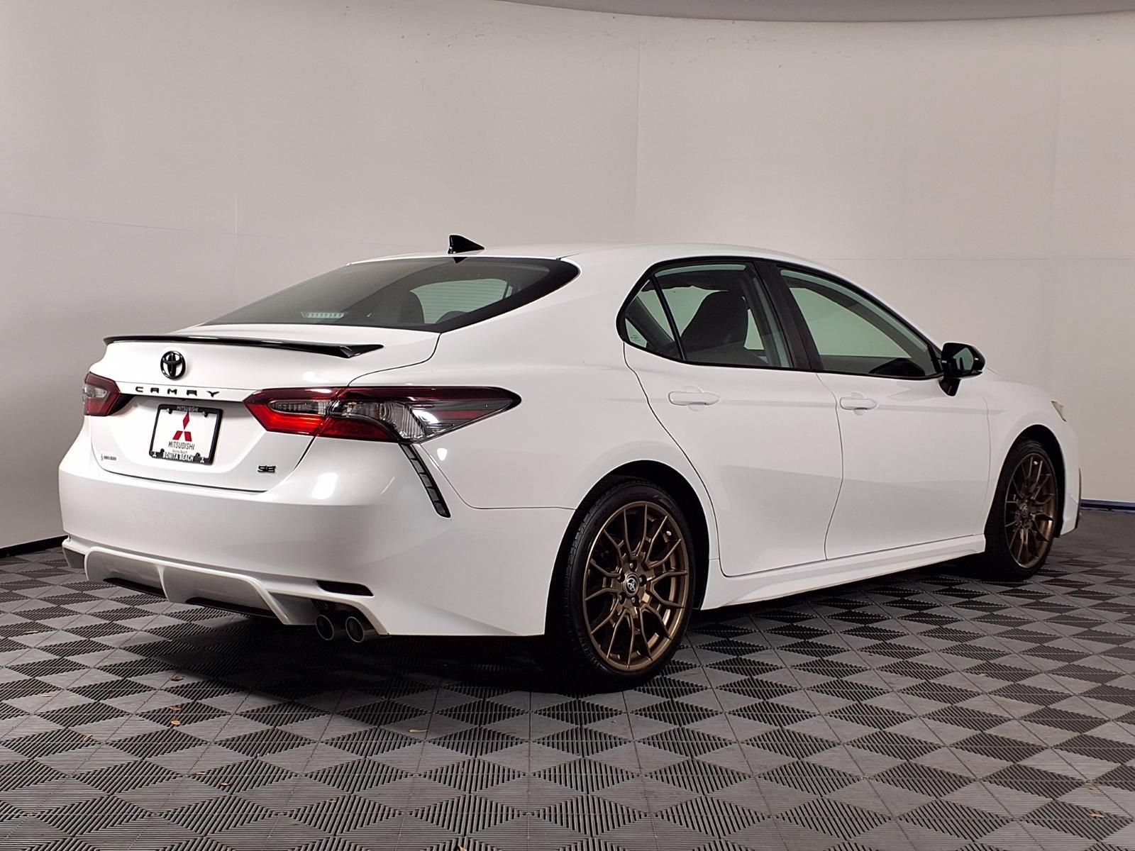Used 2023 Toyota Camry SE w/ Convenience Package FWD image 30