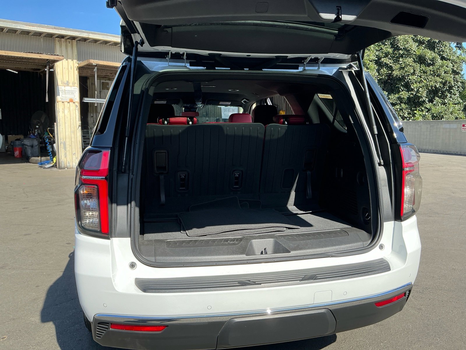 Used 2023 Chevrolet Tahoe LS image 26