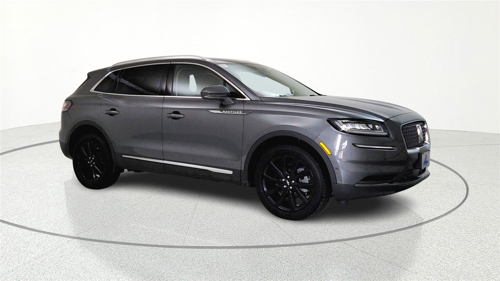 Used 2022 Lincoln Nautilus Reserve w/ Equipment Group 201A image 8