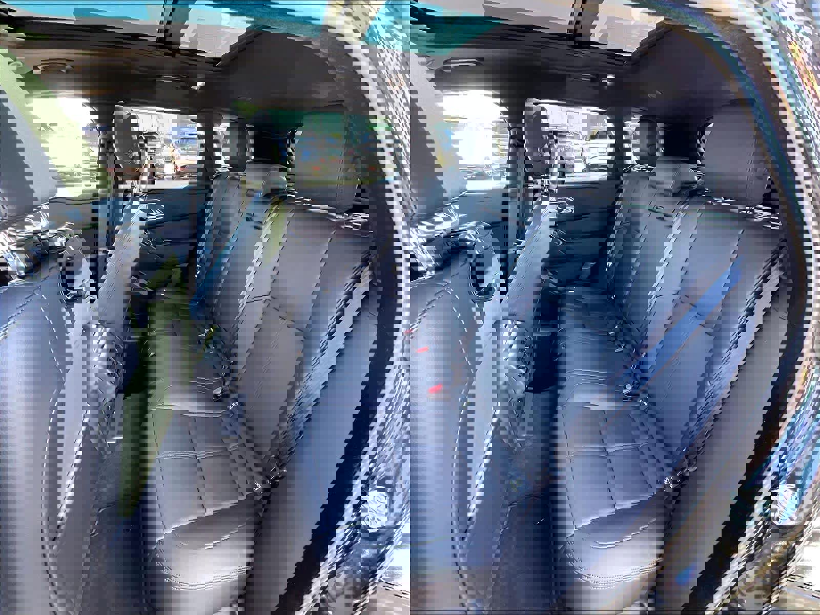 Used 2026 Land Rover Range Rover Velar Dynamic SE image 28