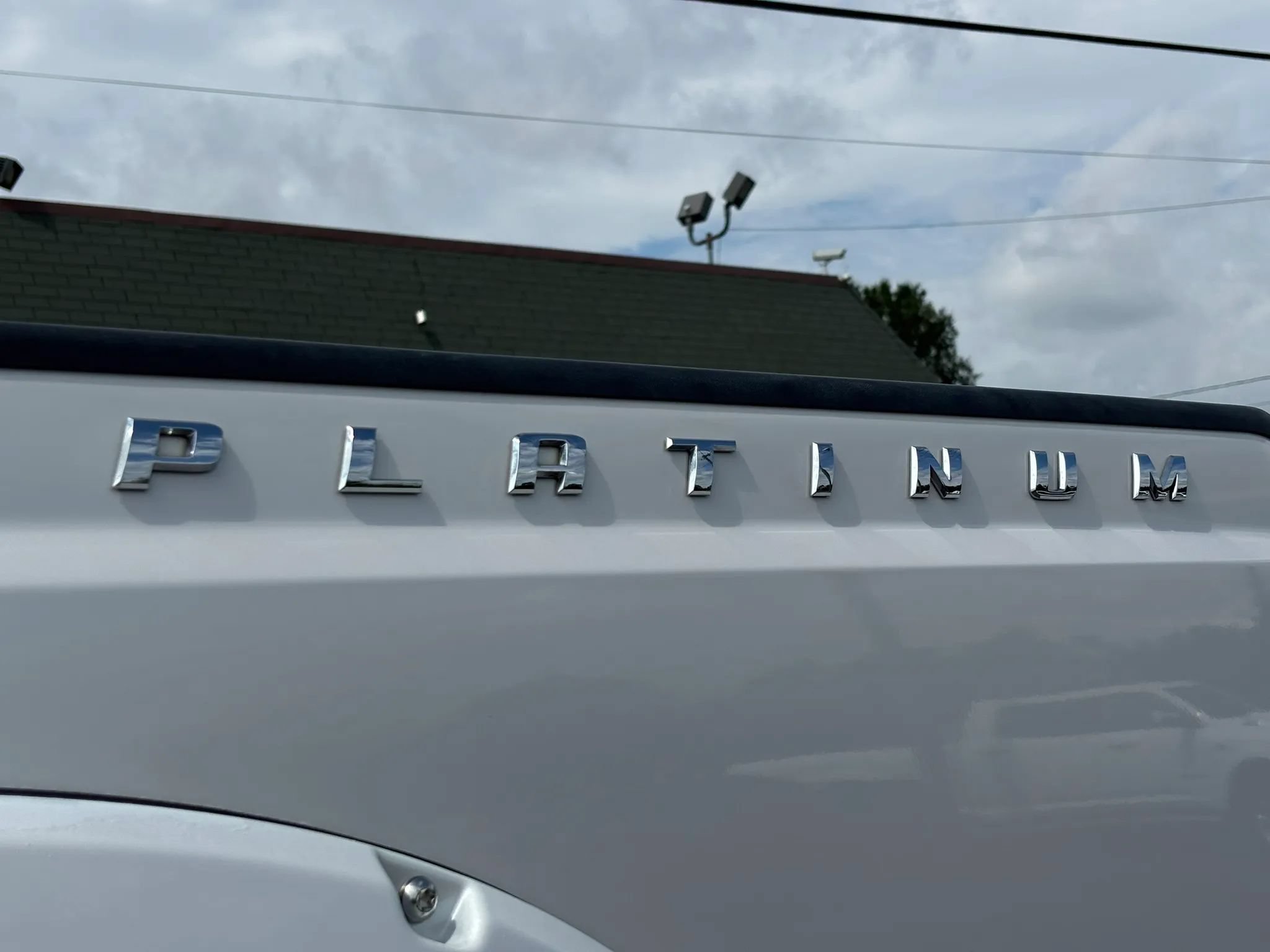 Used 2014 Ford F250 Platinum w/ FX4 Off-Road Package AWD/4WD image 13