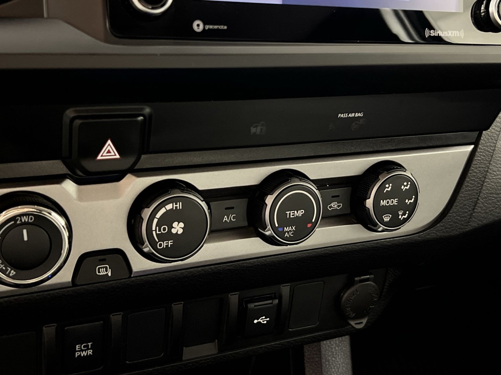 Used 2023 Toyota Tacoma SR w/ SR Convenience Package AWD/4WD image 21