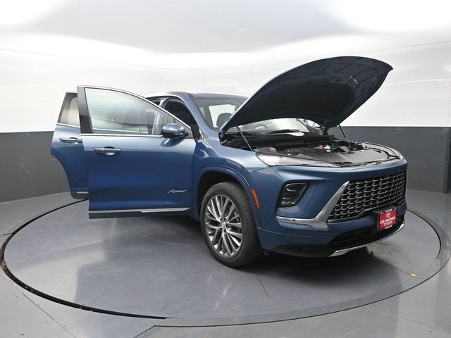 Used 2025 Buick Enclave Avenir AWD/4WD image 40