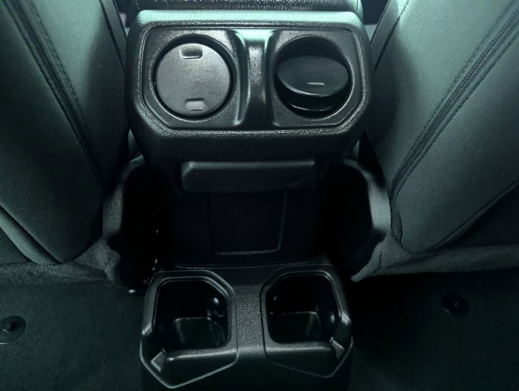 Certified 2022 Jeep Wrangler Unlimited Sport image 25