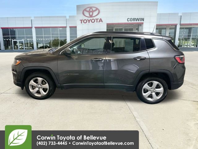 Used 2017 Jeep Compass Latitude w/ Popular Equipment Group image 5