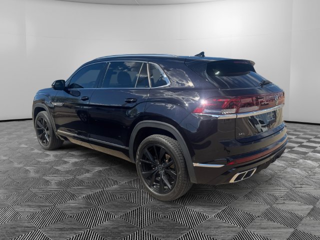 Used 2024 Volkswagen Atlas Cross Sport SEL Premium R-Line AWD/4WD image 2