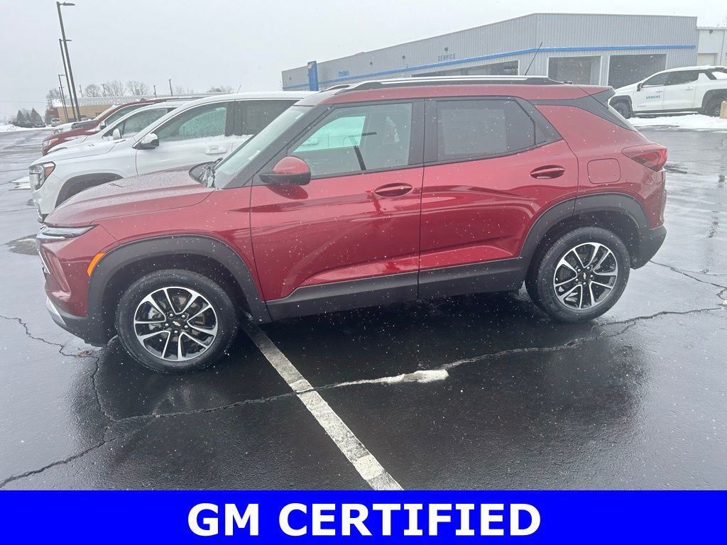 Certified 2025 Chevrolet TrailBlazer LT image 1