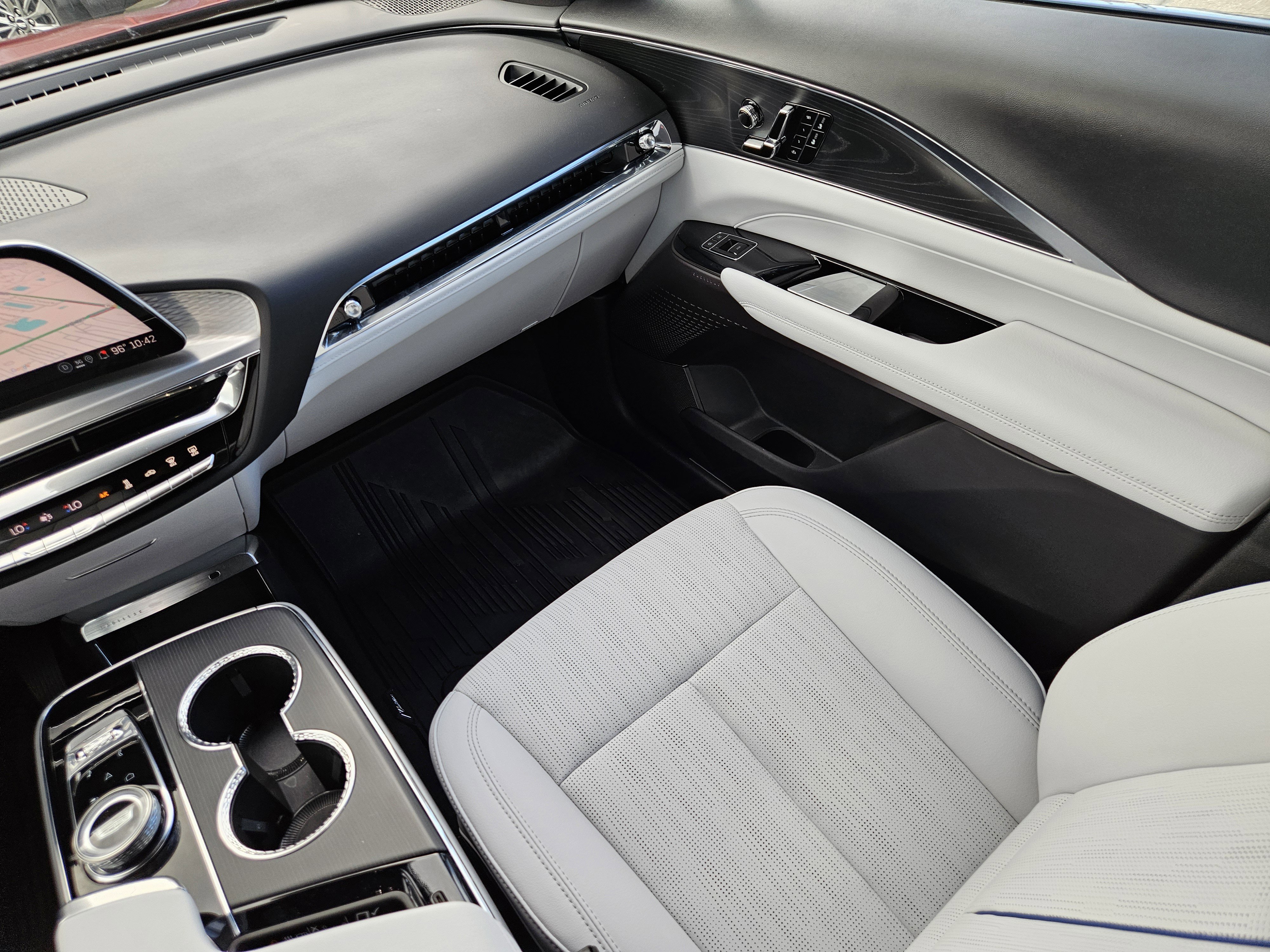 New 2025 Cadillac Lyriq Sport image 18