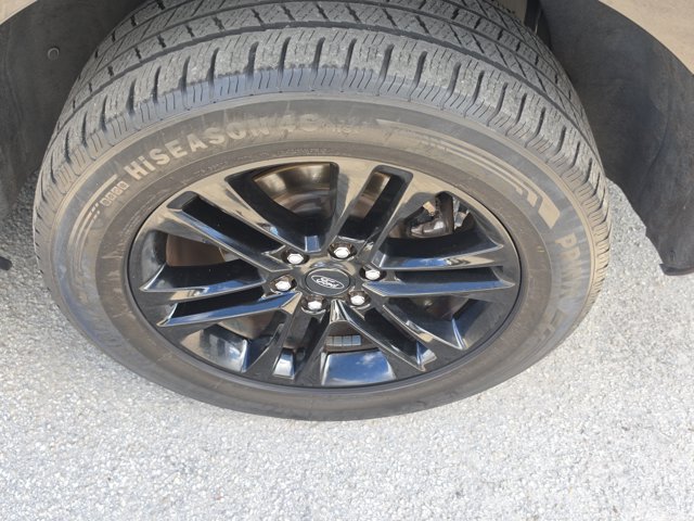 Used 2023 Ford Expedition Max XLT RWD image 7