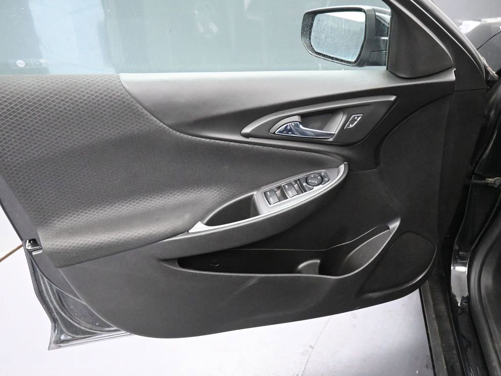 Used 2023 Chevrolet Malibu LT image 18