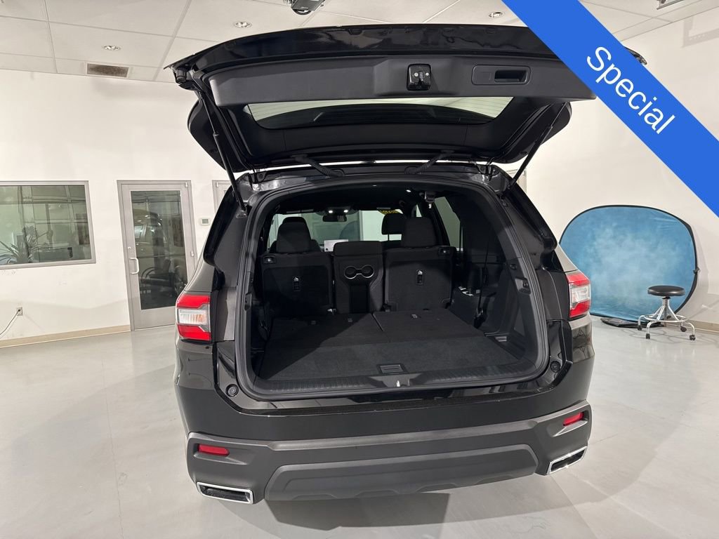 Used 2025 Honda Pilot Sport image 9