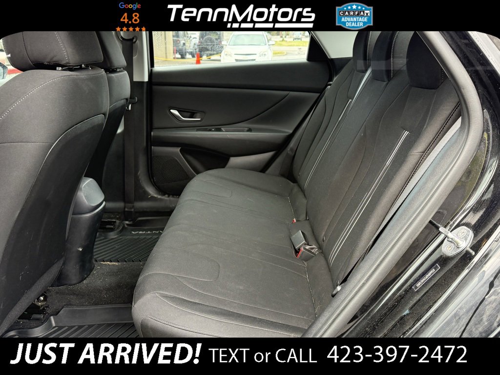 Used 2023 Hyundai Elantra SEL w/ Convenience Package image 11