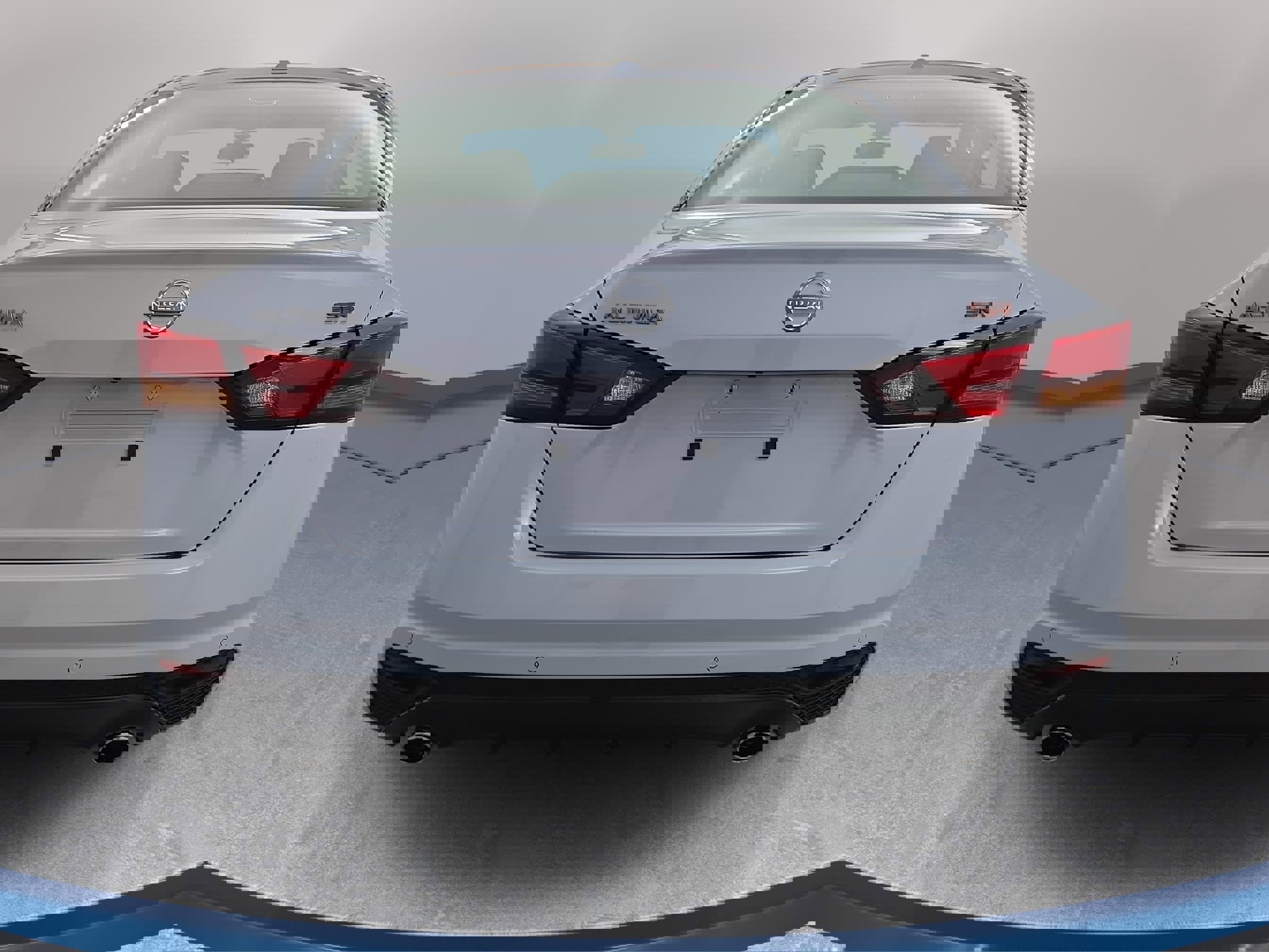 New 2025 Nissan Altima 2.5 SR w/ SR Premium Package FWD image 6