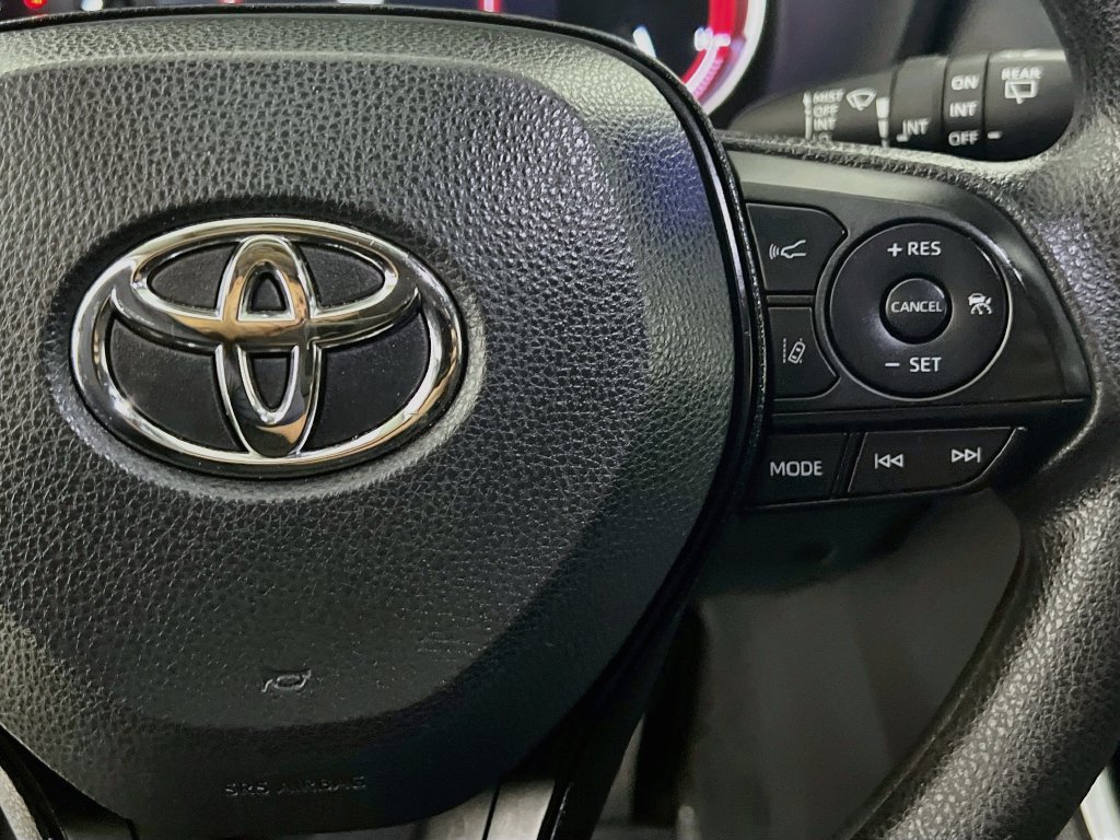 Used 2024 Toyota RAV4 XLE w/ Convenience Package FWD image 17