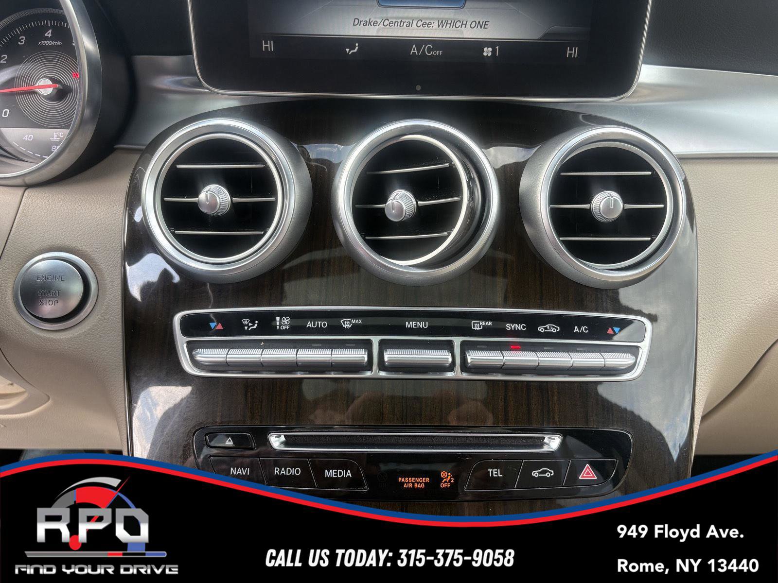 Used 2017 Mercedes-Benz GLC 300 4MATIC image 17