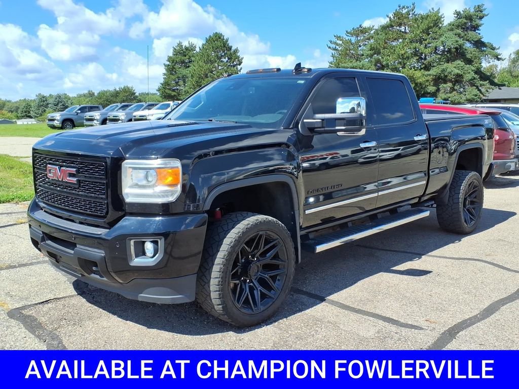 Used 2016 GMC Sierra 2500 Denali w/ Duramax Plus Package AWD/4WD image 3